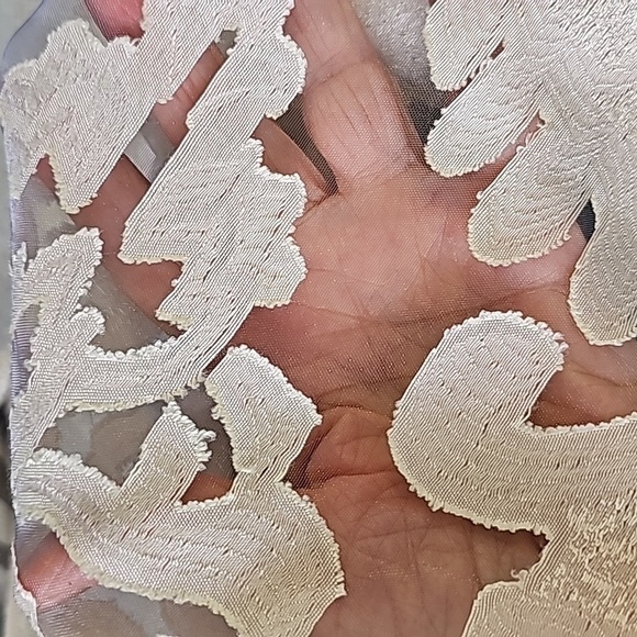 Pashmina made Italian scarf. Blush color. 27" X 72" long. - Picture 7 of 7